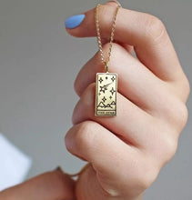 Load image into Gallery viewer, Tarot card necklaces
